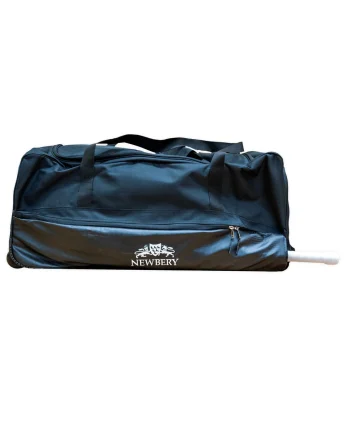 NEWBERY SMALL WHEELIE BAG (25)